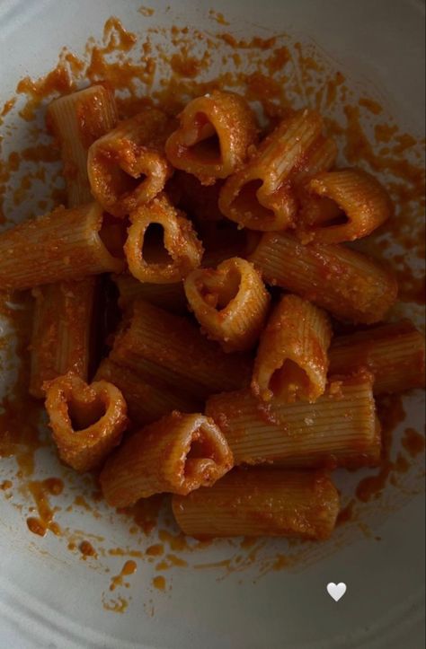 Pasta Red Sauce, Pasta Aesthetic, Shaped Pasta, Red Sauce Pasta, Sauce Pasta, Food Crush, Pasta Pasta, Food Therapy, Aesthetic Red