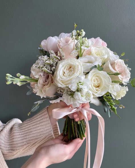 FLOWERS IN CHICAGO 🏙 on Instagram: “To all brides and bridesmaids…🤍👰🏼‍♀️ If you are looking for a bouquet, boutonnière, corsage or other wedding details for your civil…” Wedding Bouquet Civil Wedding, Civil Wedding Bouquet, Ramo Bouquet, Civil Wedding, Brides And Bridesmaids, Boutonniere, Bridal Bouquet, Wedding Details, Flowers Bouquet