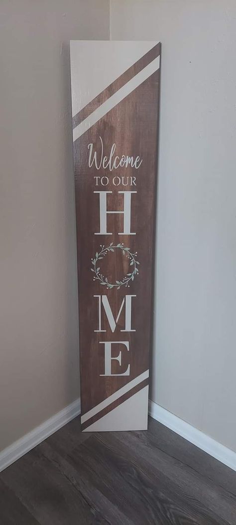 Handmade Welcome Signs, Tall Door Signs, Front Porch Wood Signs Diy, Wood Plank Signs Diy, Welcome Porch Leaner Sign, Stand Up Welcome Sign Front Door, Cricut Porch Signs, Porch Signs Ideas, Porch Welcome Sign Diy