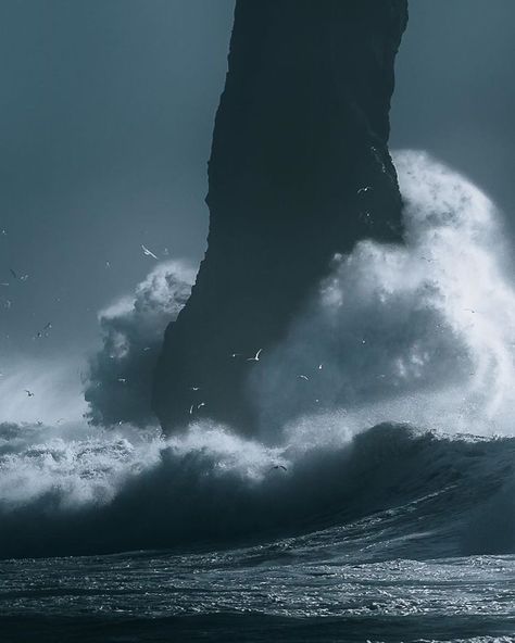 Scary Ocean, Ocean Storm, Sea Storm, Ocean Rocks, Stormy Sea, Crashing Waves, North Sea, Iceland, The Ocean