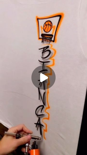 Plogix Art Gallery 🎨 on Instagram: "How about this for airbrush art?!?! 😳😳😳 🎨: @dale_the_airbrush_guy ・・・ Super easy vertical Basketball 🏀 pocket design   (For licensing or usage, contact licensing@viralhog.com)  #airbrush #graffiti #art" Easy Graffiti Art, Airbrush Graffiti, Easy Graffiti, Graffiti Art Letters, Airbrush Designs, Basketball Design, Airbrush Art, Dope Art, Fly High