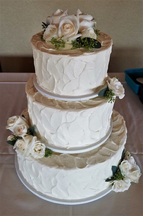 Stucco * Wedding Cake Designs Elegant, Homemade Wedding Cake, Wedding Cake Prices, Fondant Cake Designs, Big Wedding Cakes, Classic Wedding Cake, Cake Pricing, Wedding Cake Rustic, Gorgeous Wedding Cake