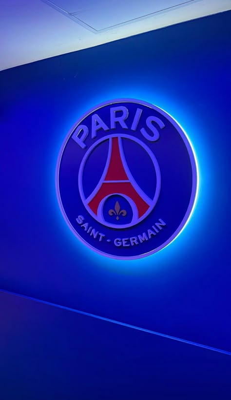 Foto Paris, Psg Logo, Sg Logo, Soccer Drawing, Drake Photos, Jordan Logo Wallpaper, Football Boyfriend, Soccer Pictures, Football Pictures