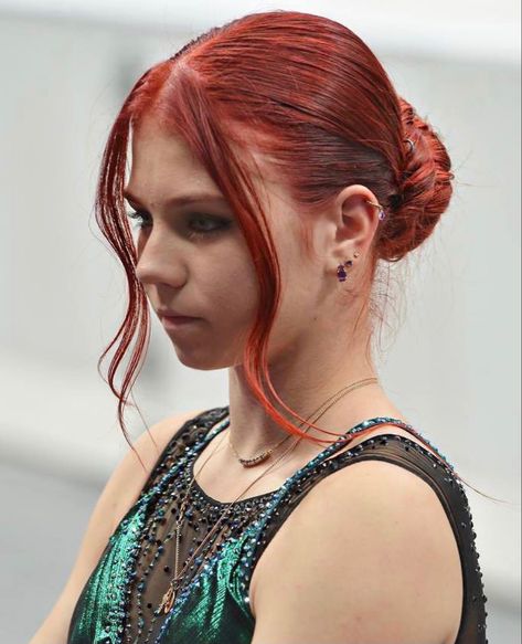 Figure Skating Hair, Modern Pattern Design, Russian Figure Skater, Alexandra Trusova, Girls With Red Hair, Figure Skater, Ice Skating, Figure Skating, Skating