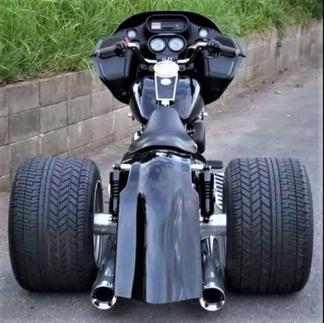 Harley Davidson Trike, Motos Harley, Harley Davidson Baggers, Custom Trikes, Reverse Trike, Vespa Scooter, Harley Davidson Road Glide, Drift Trike, Chopper Bike