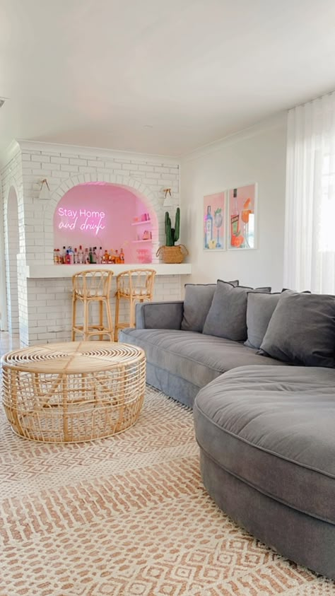 Getting ready to Airbnb this house Cute Rental House Ideas, College House Interior Design, Unique Airbnb Themes, Bright Color House Decor, Grey Couch With Colorful Accents, Airbnb Photo Op Wall, Living Room Inspiration Girly, Living Room College House, Luxury Airbnb Interior