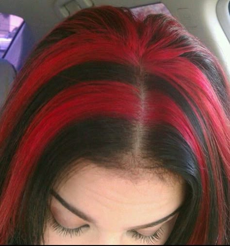 Red Hair Inspo, Hair Color Streaks, Hair Streaks, Hair Color Pastel, Hair Dye Ideas, Hair Color Purple, Hair Stylies, Hair Color Dark, Hair Dye Colors