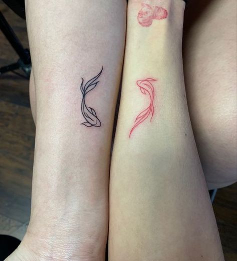 Aesthetic Sibling Tattoos, Duo Tattoos Siblings, Matching Tattoo Ideas For Cousins, Tattoo Ideas Cousins, Matching Tattoo For Sisters, Matching Tattoos Cousins, Cousin Matching Tattoos, Tattoo Ideas For Cousins, Sister Tattoos Matching