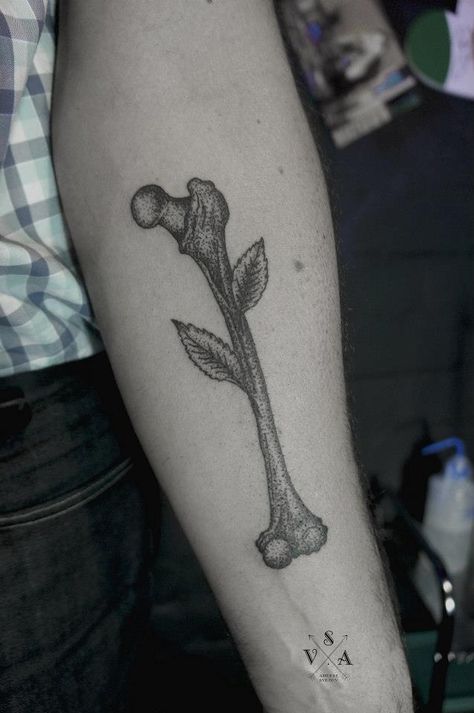 Andrey Svetov Femur Bone Tattoo, Femur Tattoo, Love Love Tattoo, Tattoo Cuff, Bones Tattoo, Anatomical Tattoos, Femur Bone, Walking Art, Wrist Tattoo Ideas