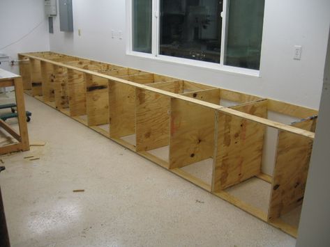 Osb Workbench, Osb Workshop, Work Bench Ideas, Bench Drawers, Woodworking Shop Storage Ideas, Shop Workbench, Workbench With Drawers, Garage Workbench Plans, Workshop Cabinets