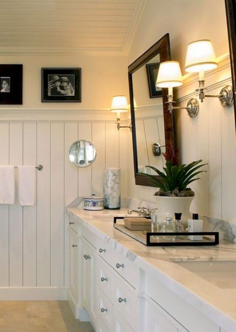 awesome 39 Amazing Coastal Retreat Bathroom Inspiration https://matchness.com/2017/12/22/39-amazing-coastal-retreat-bathroom-inspiration/ Bathroom Beadboard, Makeover Kamar Mandi, Beadboard Bathroom, Wainscoting Bathroom, Primitive Bathrooms, House Redo, Modern Bathroom Remodel, Bad Inspiration, Basement Bathroom