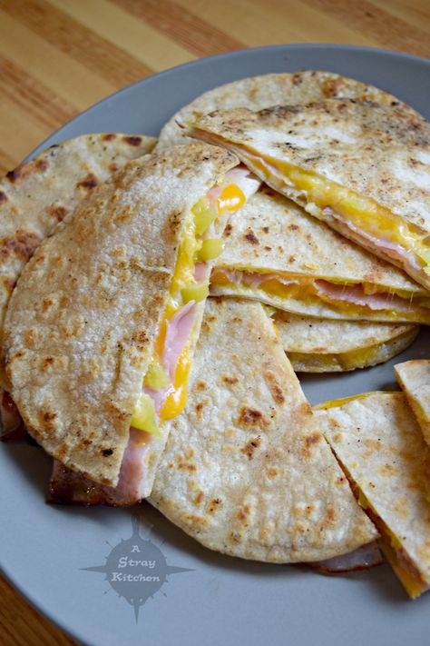 Ham and Cheese Quesadilla's with Pepperoncini's from A Stray Kitchen Cheese Quesadilla Recipe, Quesadilla Recipes Easy, How To Make Quesadillas, Cheese Quesadillas, Grilled Ham And Cheese, Easy Ham, Grilled Ham, Cheese Quesadilla, Ham And Cheese Sandwich