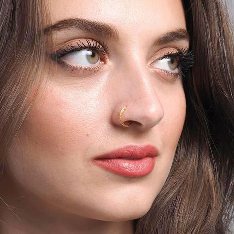 Styling nose pins with incredible Customized Jewellery sets from CieroJewels is widely famous among many women and the lovers of Indian Fashion Jewellery. Noise Ring, Gold Nose Ring, Piercing Septum, Indian Fashion Jewellery, Indian Nose Ring, Gold Nose Rings, Gold N, 22 Carat Gold, Big Nose