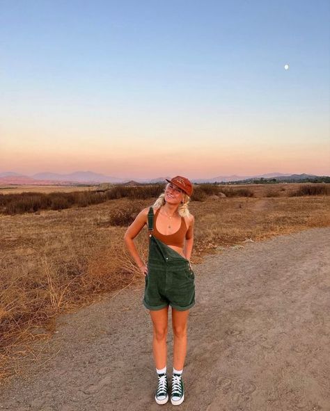 Granola Summer Outfit inspo #GranolaGoddessSummerStyle #BohoBreeze2040 Converse Prom, Granola Outfits Summer, Granola Summer Outfits, Colorado Fits, Summer Granola, Granola Summer, Camping Fits, Granola Western, Granola Girl Outfits