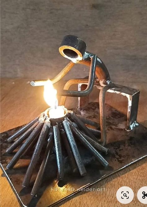 Small Metal Projects Simple, Spark Plug Welding Projects, Creative Welding Projects, Christmas Welding Art, Welded Gifts For Girlfriend, Easy Metal Projects, Welded Figurines, Simple Welding Projects For Beginners, Small Welding Projects Ideas