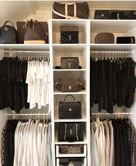 Neat Closet, Interior Design Career, Organized Closet, White Wardrobe, Closet Decor, Bedroom Closet Design, Apartment Budget, Dream Closets, Closet Goals