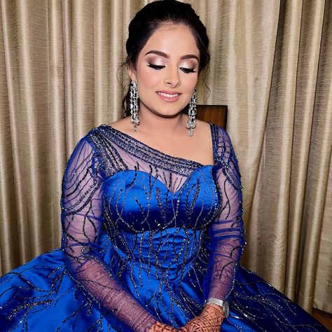 Picture-Perfect for the Engagement 💙🦋 Bride @radhikapathak_aarpee Makeup @jasminebajwva Hair @hairbyanilsingh Lashes @thenaristudio || Style: Bella Outfit @brideandbeautifulcouture Follow @jasminebajwva for more such content ❤️ Makeup Artist | Bridal Makeup | Glam Makeup | Natural Makeup | Smokey Eye | Makeup Tutorial | Beauty Tips | Skincare Routine | Flawless Finish | Makeup Transformation | Wedding Makeup | Party Makeup | HD Makeup | Makeup Trends | Professional Makeup | Makeup Insp... Glam Makeup Natural, Bridal Makeup Glam, Dark Blue Lehenga, Bella Outfit, Makeup Smokey Eye, Makeup Smokey, Hd Makeup, Engagement Bride, Tips Skincare