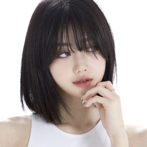 Short Black Hair, Shot Hair Styles, Haircuts Straight Hair, 짧은 머리, Short Hair Haircuts, Short Hair With Bangs, Girl Short Hair, روتين العناية بالبشرة, Medium Length Hair Cuts