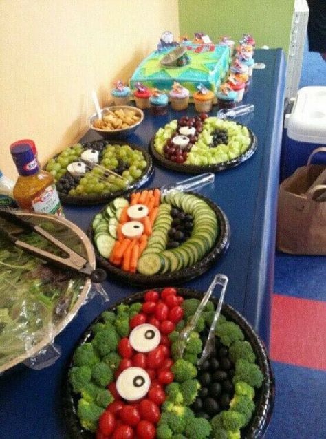 Ninja Turtle Veggie Tray, Ninja Turtles Birthday Party Backdrop, Bags Of Chips For Party, Ninja Turtles 2nd Birthday Party Ideas, Ninja Turtles 1st Birthday Party Ideas, Ninja Turtle Sweets Table, Ninja Turtles 3rd Birthday Party Ideas, Ninja Turtle Themed Food, Ninja Bday Party Ideas