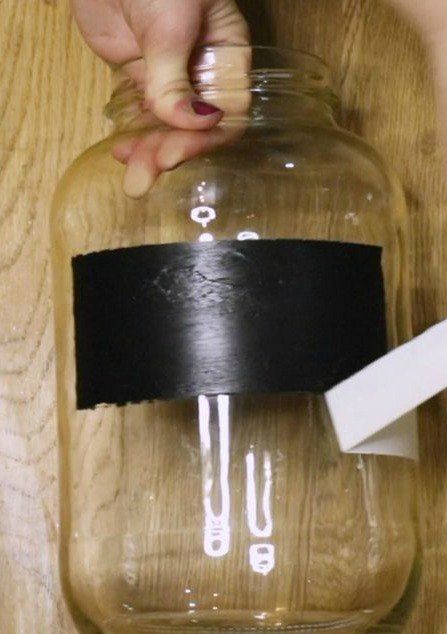 These ideas are all so easy! Pickle Jar Upcycle, Pickle Jars Repurposed Diy, Pickle Gift Ideas, Gallon Pickle Jar Crafts, Large Pickle Jar Crafts, Glass Pickle Jars Ideas, Craft Jars Ideas, Repurposed Jars Diy Projects, Diy Pickle Jar Crafts