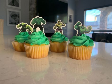 Hulk Cupcakes, Hulk Birthday Cakes, Hulk Theme, Hulk Party, Hulk Birthday, Kreative Snacks, Hulk Smash, 3rd Birthday, Hulk