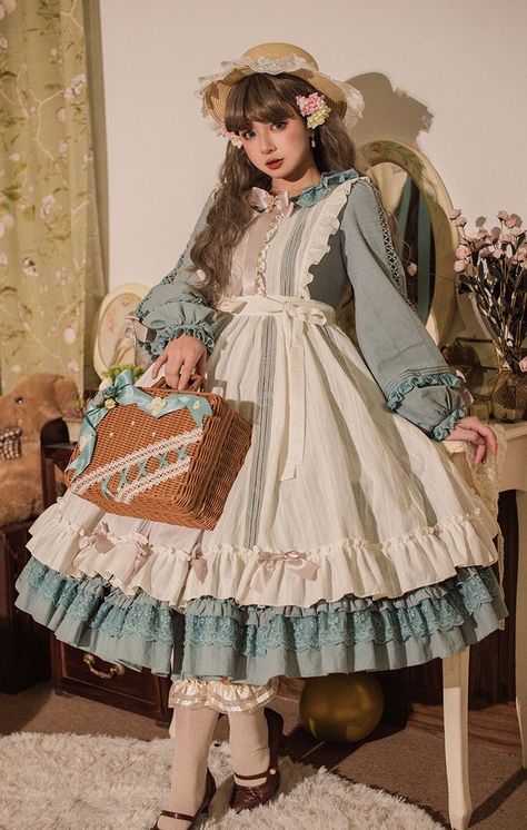 Mori Style, Op Dress, Lolita Outfits, Old Fashion Dresses, Classic Lolita, Kawaii Fashion Outfits, Fairytale Dress, Sweet Lolita, Old Fashion