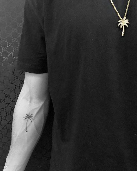 Small palm tree tattoo on the right inner forearm. Palm Tree Tattoos Men, Men Palm Tree Tattoo, Forearm Tattoo Men Ideas, Palm Tree Tattoo Men, Small Tattoos On Arm, Small Palm Tree Tattoo, Tree Tattoo Arm, Palm Tattoo, Tattoo Homme