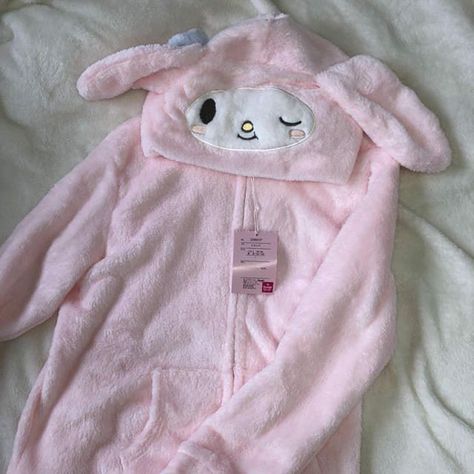 Cutecore Pajamas, My Melody Pajamas, My Melody Hoodie, Anime Sanrio, 2000s Pink, Kawaii Goth, Fashion Inspiration Board, Hello Kitty My Melody, Hello Kitty Items