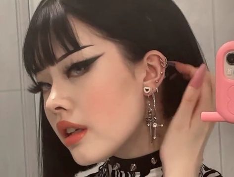 Alt Ear Piercings, Grunge Black Hair, Pirsing Ideas, Goth Piercings, Goth Girl Aesthetic, Black Hair Short, E Girl Makeup, Earring Inspo, E Girl Aesthetic