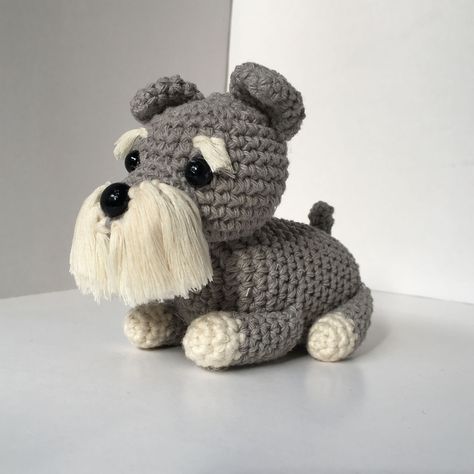 Schnauzer Crochet Pattern, Crochet Schnauzer, Crochet Dog Patterns, Easy Crochet Animals, Crochet Animal Amigurumi, Baby Blanket Knitting Pattern, Crochet Quilt, Crochet Buttons, Crochet Animal Patterns