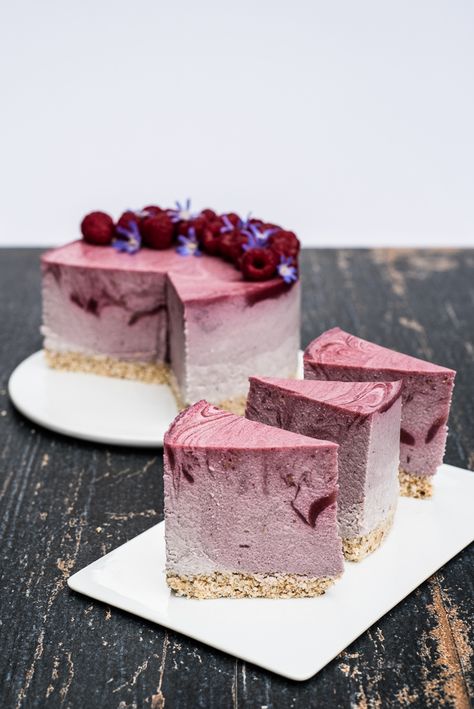 Vegan Raspberry Cheesecake, Recipes Cheesecake, Raw Cheesecake, Vegan Cheesecake Recipe, Raw Cake, Vegan Cakes, Vegan Cake Recipes, Vegan Bakery, Vegan Cheesecake