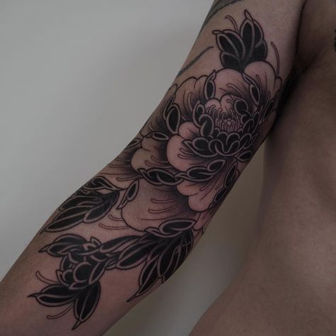 Black And Gray Peony Tattoo, Dark Peony Tattoo, Blackwork Peony Tattoo, Peony Tattoo Arm, Dark Flower Tattoos, Dark Flower Tattoo, Dark Peonies, Blackwork Sleeve, Floral Sleeve Tattoo