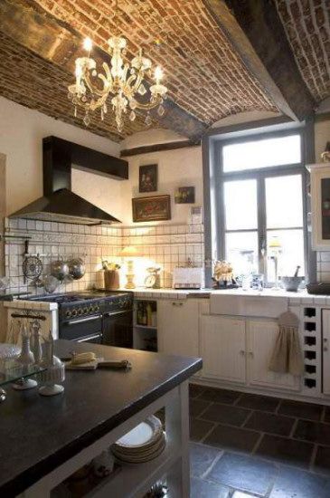 Farmhouse Transitional, Tuscan Decorating, Exposed Brick, Beautiful Kitchens, Home Fashion, Dream Kitchen, My Dream Home, Kitchen Inspirations, Kitchen Dining Room