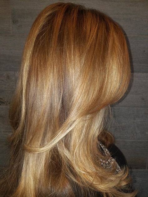 Blonde Auburn Lowlights, Honey Blonde Highlights On Red Hair, Light Golden Auburn Hair, Copper Hair To Blonde, Light Brown With Ginger Highlights, Copper Streaks In Blonde Hair, Honey Blonde Hair With Brown Highlights, Gold Honey Hair, Maple Blonde Hair