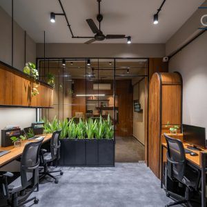 Contemporised Paraphrase Of a traditional house | 4th Axis Design Studio - The Architects Diary Architect Office, Small Office Design Interior, Workstations Design, Elegant Home Office, Small Office Design, The Architects Diary, Office Interior Design Modern, Corporate Office Design, Cozy Home Office