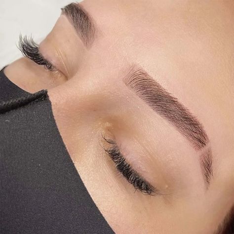 Eyebrow Shaving: What Are the Pros & How to DIY It Eyebrow Lines Shaved, Eyebrow Shaved Line, Eyebrows Shaving, Shave Eyebrows, Eyebrow Slits, Eyebrow Trends, Straight Brows, Perfect Eyebrow, Eyebrow Razor