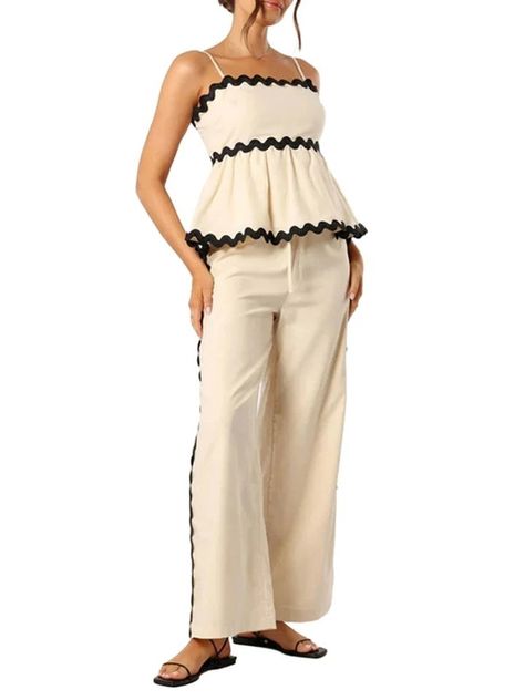 $39.85 USD + Shipping = Peplum Cami Top & Pants Set with Ric-Rac Contrast for Women https://pekosa.com/products/womens-peplum-cami-top-pants-set-with-ric-rac-contrast Pekosa Women Fashion #twopiecesetoutfit #pantssetoutfit #trendyoutfitset Sleeveless Crop Tops, Celana Fashion, Dirndl Outfit, Chique Outfit, Barbie Mode, Style Pant, Spaghetti Strap Crop Top, Bandeau Tops, Rock Outfit