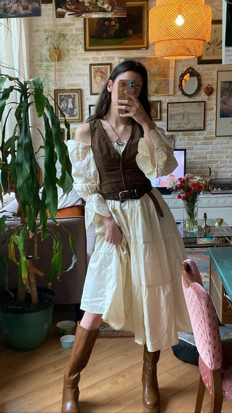 Cottage Core Dress Outfit, Cottage Core Vest Outfit, White Cottage Core Dress Long, White Cottagecore Dress Aesthetic, Witcher Aesthetic Outfit, Fantasy Outfits Medieval, Cottage Asethic Outfits, Fairy Core Corset Outfit, Cottage Fashion Clothes