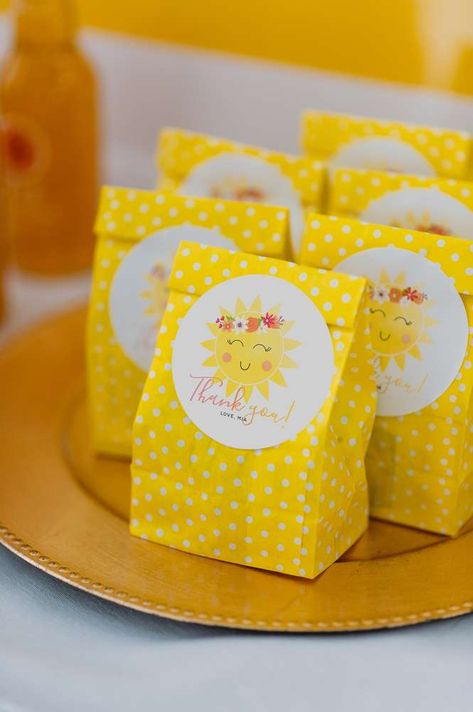 Mia's Sunshine 5th Birthday | CatchMyParty.com Sunshine Birthday Theme, Sunshine Theme, Sunshine First Birthday, Sunshine Birthday Parties, Sunshine Party, Boy Party Favors, Sunshine Baby Showers, Sunshine Birthday, Printable Favor Tags