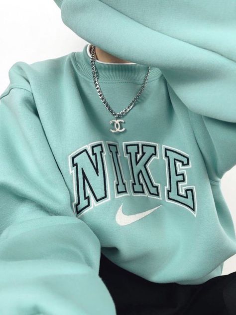 Pretty Sweatshirts, Nike Noir, Vintage Nike Sweatshirt, Cute Nike Outfits, Tank Top Long, Cute Shirt Designs, Nike Pullover, Nike Sweatshirt, Nike Vintage