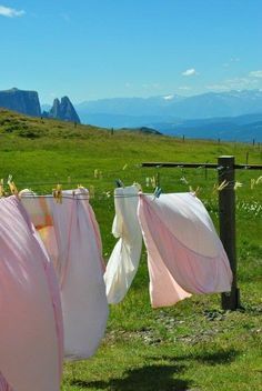 Blowin' In The Wind, Clothes Hanging, Laundry Drying, Country Women, Washing Line, Drying Clothes, Summer Breeze, Clothes Line, The Grass