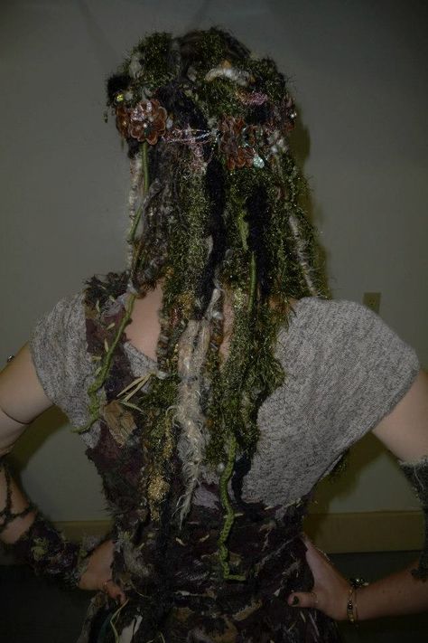 The Hair , ent wife costume by Sew Many Seams, jewelry by Shaylynn's Fairy Shoppe ......add moss, twigs, leaves....... Dryad Costume, Witch Ideas, Faerie Aesthetic, Swamp Witch, Witch Hair, Witch Costumes, Matka Natura, Sea Witch, Witch Costume