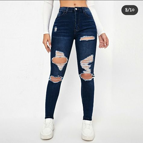 Cute Ripped Jeans, Denim Jeans Outfit, Outfits Con Jeans, Ripped Jeans Outfit, Blue Ripped Jeans, Denim Chic, Cute Jeans, Cute Simple Outfits, Women Denim Jeans