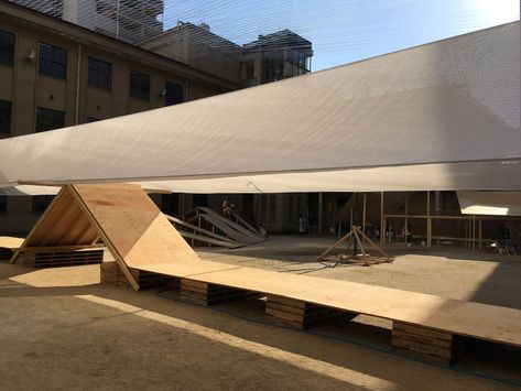 Pop-up pavilions for kissing and "dangerous play" draw attention to rules of privately-owned public spaces Interactive Pavilion, Tato Architects, Kyoto Art, Pavilion Design, Temporary Structures, Urban Furniture, Street Furniture, Wooden Decks, Diagram Architecture