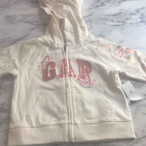 Gap Graphic Sweaters With Minnie Mouse In Arm Cute Jackets For School, Pretty Pink Clothes, Cold Fits For School, Christmas Stuff For Teens, Girly Stuff To Buy, Wonyoungism Clothes, Valentine’s Day Fits, Cute Hoodies Aesthetic, Pink Amazon Finds