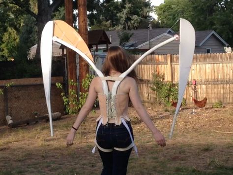 Cosplay Articulado Asa Estrutura COMPLETO TUTORIAL - ASAS PARTE 1 TUTORIAL Castiel Cosplay, Articulated Wings, Wing Structure, Wings Cosplay, Cosplay Wings, Robot Costumes, Laurel Tree, Costume Tutorial, Prop Making