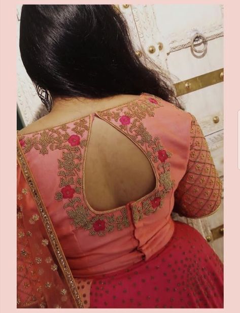 Pot Shape Blouse Designs, Back Hole Blouse Designs, Pot Neck Blouse Designs, Blouse Designs Wedding, Normal Blouse Designs, Arya Work, Normal Blouse, Casual Blouse Designs, Blouse Maggam Work