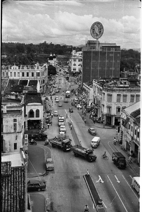 KUALA LUMPUR | OLD Pictorial Thread - Page 84 - SkyscraperCity History Of Malaysia, Lake Garden, Teaching Vocabulary, Urban Development, History Timeline, Singapore Malaysia, Unique Architecture, Architecture Photo, Vietnam Travel