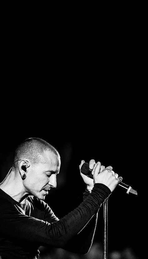 Image uploaded by tamara1. Find images and videos about linkin park and chester bennington on We Heart It - the app to get lost in what you love. Chester Bennington Wallpaper, Chester Bennington, Linkin Park, Chester, Black And White, Tattoos, White, Black