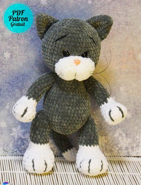 Amigurumi Chat de velours Meow au Crochet PDF Gratuit - Amigurumibox Chat Crochet, Crochet Penguin, Stitch Toy, Crocheted Cat, Crochet Cat Pattern, Easter Crochet Patterns, Sea Horse, Easter Crochet, Plush Pattern